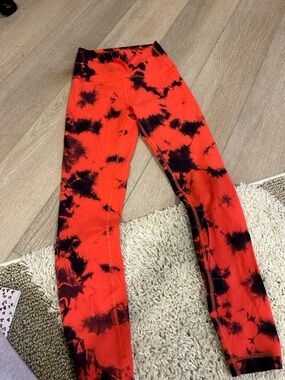 Lululemon Red/Blue/Black Tie-Dye Leggings